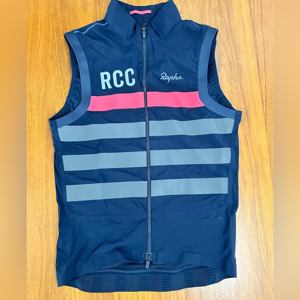 Rapha Men’s RCC Pro Team Lightweight Vest size medium